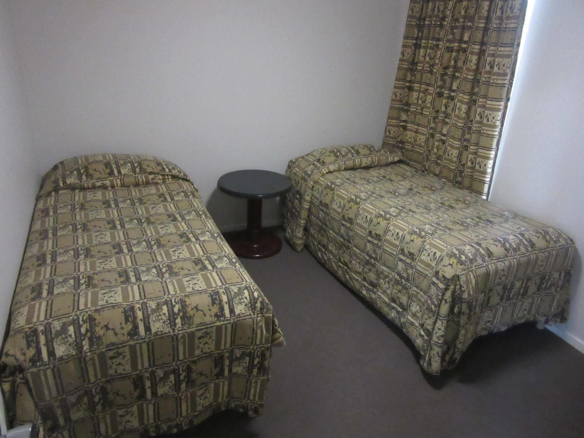 El Toro Motel Warwick Farm Extérieur photo