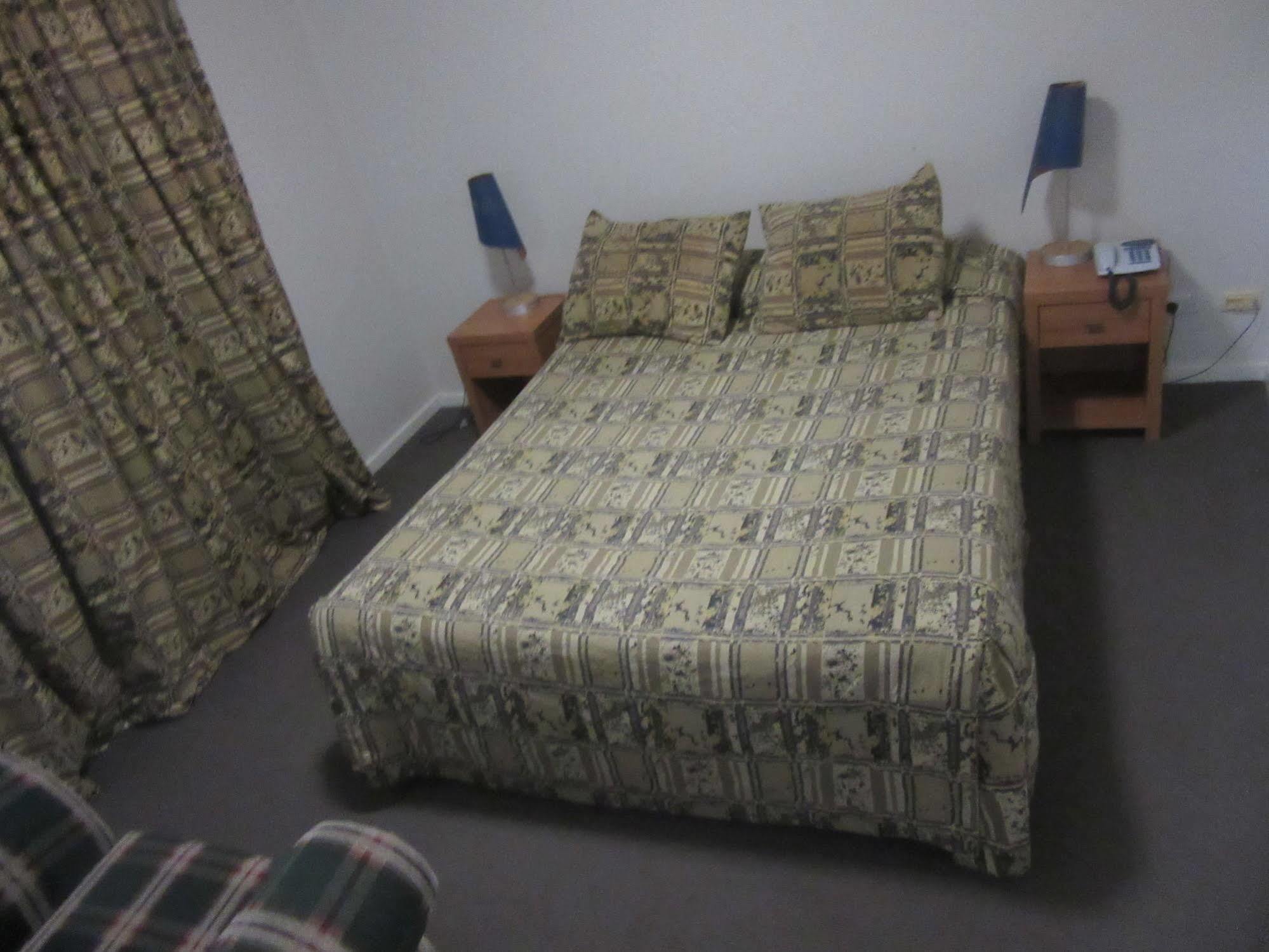 El Toro Motel Warwick Farm Extérieur photo