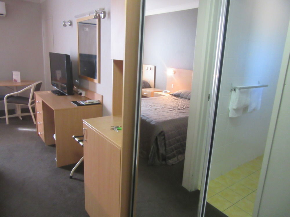 El Toro Motel Warwick Farm Extérieur photo