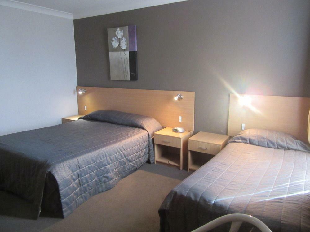 El Toro Motel Warwick Farm Extérieur photo